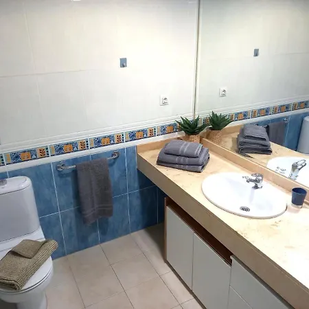 شقة Adamsurfcom كوراليهو